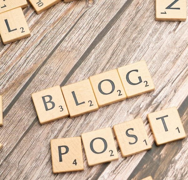 How Bloggers and Marketers Use Oxpoll.com for Data-Driven Decisions