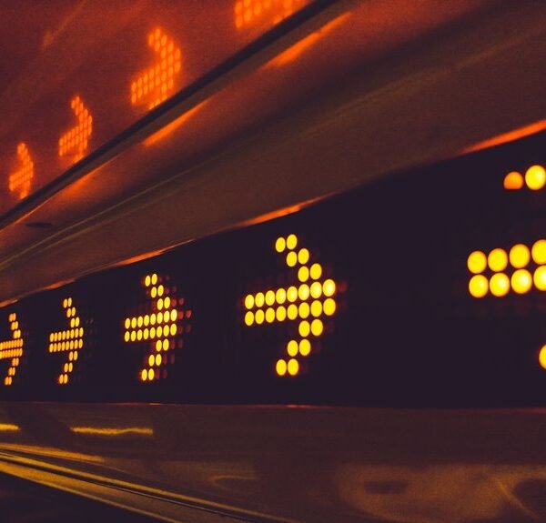 944341812 Oxpoll.Com Guide to Technology and Business Trends